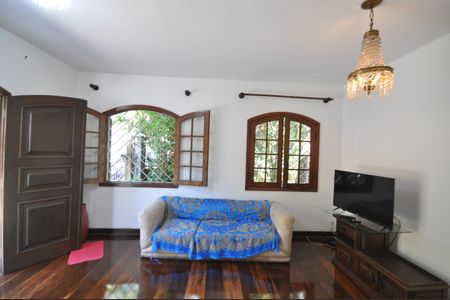 Sala de casa à venda com 3 quartos, 999m² em Vila Albertina, São Paulo