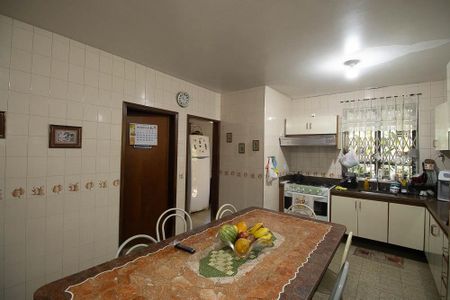 Casa à venda com 600m², 6 quartos e 10 vagasCozinha