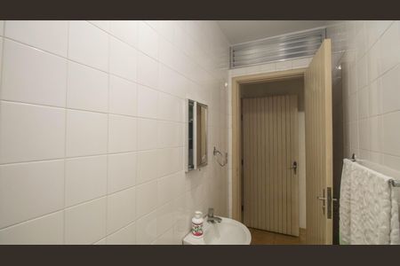 Casa à venda com 600m², 6 quartos e 10 vagasBanheiro 2 