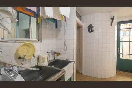 Casa à venda com 600m², 6 quartos e 10 vagasÁrea de Serviço