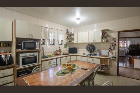 Casa à venda com 600m², 6 quartos e 10 vagasCozinha