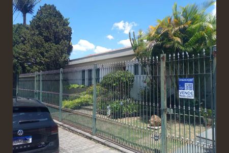 Casa à venda com 600m², 6 quartos e 10 vagasFachada