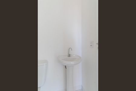 Apartamento para alugar com 32m², 2 quartos e sem vaga Apartamento para alugar com 32m², 2 quartos e sem vagaBanheiro