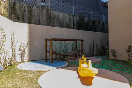 Apartamento para alugar com 32m², 2 quartos e sem vaga Apartamento para alugar com 32m², 2 quartos e sem vagaÁrea Comum - Playground