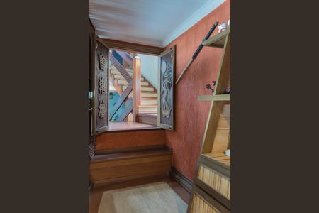 Casa à venda com 414m², 4 quartos e 6 vagasSala Japonesa