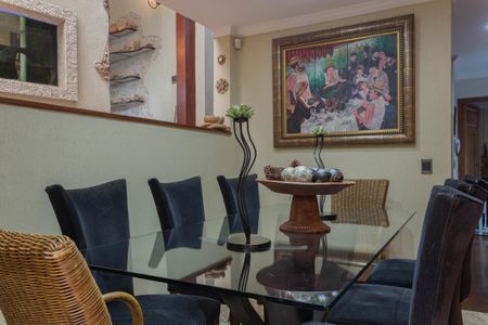 Casa à venda com 414m², 4 quartos e 6 vagasSala de Jantar