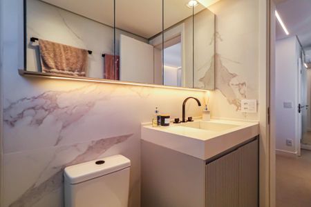 Apartamento à venda com 78m², 2 quartos e 1 vaga Apartamento à venda com 78m², 2 quartos e 1 vagaSuite - Banheiro