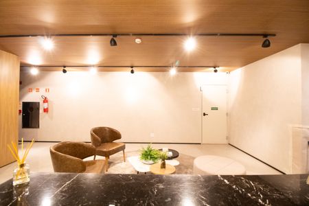 Apartamento à venda com 78m², 2 quartos e 1 vaga Apartamento à venda com 78m², 2 quartos e 1 vagaÁrea comum - Hall