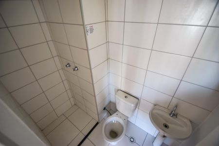 Apartamento à venda com 43m², 2 quartos e sem vaga Apartamento à venda com 43m², 2 quartos e sem vagaBanheiro