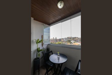Varanda Sala de apartamento à venda com 2 quartos, 57m² em Vila Robertina, São Paulo