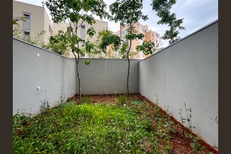 Casa à venda com 106m², 2 quartos e 1 vagaJardim