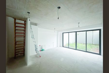 Sala de casa à venda com 2 quartos, 106m² em Vila Ipojuca, São Paulo