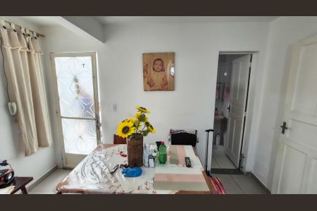 Sala de casa para alugar com 3 quartos, 75m² em Penha, Rio de Janeiro