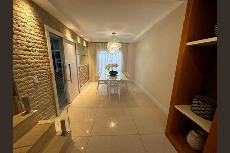 Casa à venda com 4 quartos, 230m² em Recreio dos Bandeirantes, Rio de Janeiro