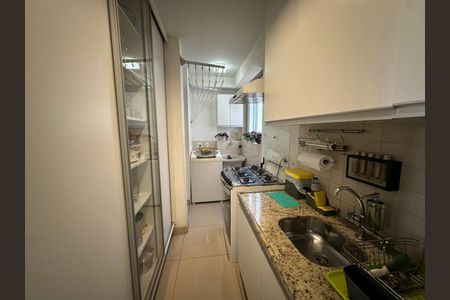 Apartamento à venda com 86m², 3 quartos e 2 vagas Apartamento à venda com 86m², 3 quartos e 2 vagasCozinha