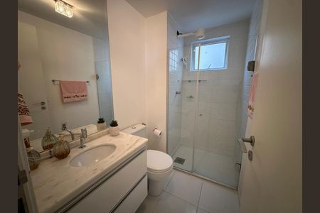 Apartamento à venda com 86m², 3 quartos e 2 vagas Apartamento à venda com 86m², 3 quartos e 2 vagasBanheiro