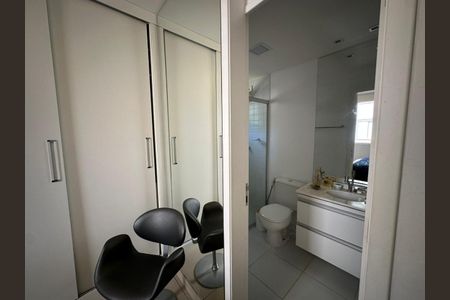 Apartamento à venda com 86m², 3 quartos e 2 vagas Apartamento à venda com 86m², 3 quartos e 2 vagasBanheiro