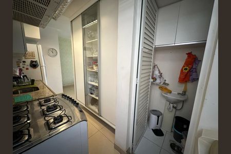 Apartamento à venda com 86m², 3 quartos e 2 vagas Apartamento à venda com 86m², 3 quartos e 2 vagasCozinha