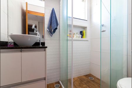 Casa de condomínio para alugar com 80m², 3 quartos e 2 vagas Casa de condomínio para alugar com 80m², 3 quartos e 2 vagasBanheiro da Suíte