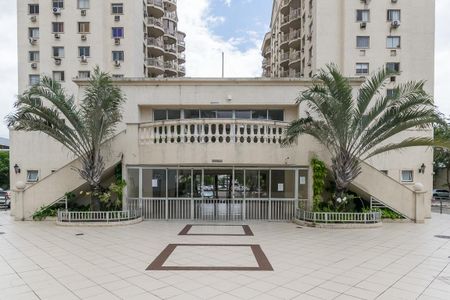 Apartamento à venda com 68m², 3 quartos e 1 vaga Apartamento à venda com 68m², 3 quartos e 1 vagaÁrea comum - Salão de festas