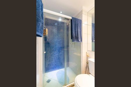 Apartamento à venda com 68m², 3 quartos e 1 vaga Apartamento à venda com 68m², 3 quartos e 1 vagaBanheiro da Suíte