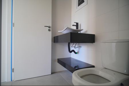 Apartamento à venda com 100m², 2 quartos e 2 vagasBanheiro da Suíte