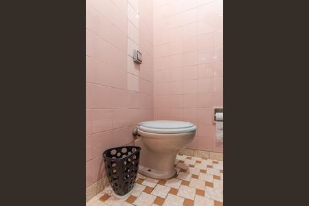 Casa à venda com 132m², 2 quartos e 1 vagaBanheiro de serviço