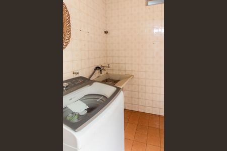 Casa à venda com 132m², 2 quartos e 1 vagaÁrea de Serviço