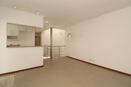 Sala de casa para alugar com 4 quartos, 170m² em Sumaré, São Paulo