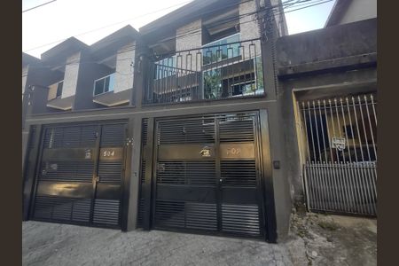 Casa para alugar com 350m², 2 quartos e 2 vagas Casa para alugar com 350m², 2 quartos e 2 vagasFachada