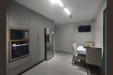 Casa para alugar com 350m², 2 quartos e 2 vagas Casa para alugar com 350m², 2 quartos e 2 vagasCozinha