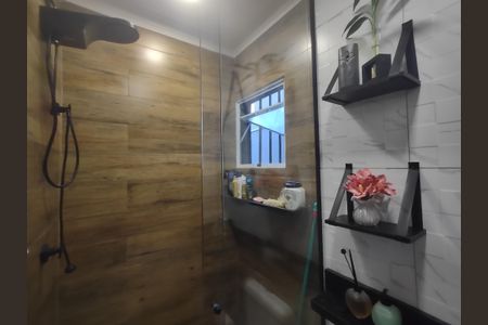 Casa para alugar com 350m², 2 quartos e 2 vagas Casa para alugar com 350m², 2 quartos e 2 vagasBanheiro da Suíte 1