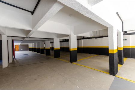 Apartamento à venda com 42m², 2 quartos e 1 vaga Apartamento à venda com 42m², 2 quartos e 1 vagaGaragem