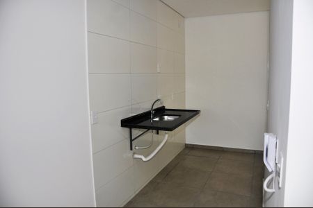 Apartamento à venda com 42m², 2 quartos e 1 vaga Apartamento à venda com 42m², 2 quartos e 1 vagaDetalhe - Cozinha Americana