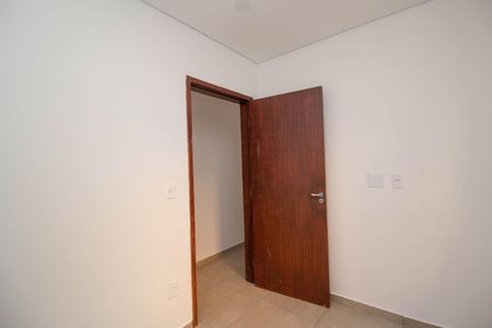 Apartamento à venda com 44m², 2 quartos e 1 vaga Apartamento à venda com 44m², 2 quartos e 1 vagaQuarto 2