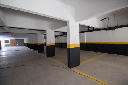 Apartamento à venda com 44m², 2 quartos e 1 vaga Apartamento à venda com 44m², 2 quartos e 1 vagaGaragem