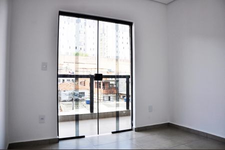 Apartamento à venda com 64m², 2 quartos e 1 vagaDetalhe - Quarto 02 com Varanda