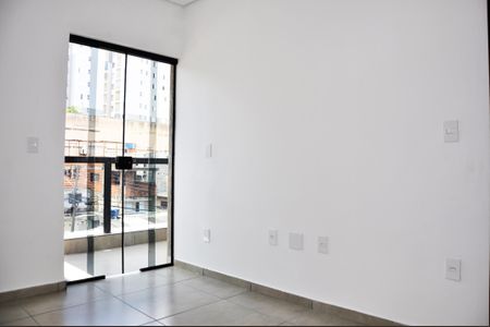 Apartamento à venda com 64m², 2 quartos e 1 vagaDetalhe - Quarto 01 com Varanda