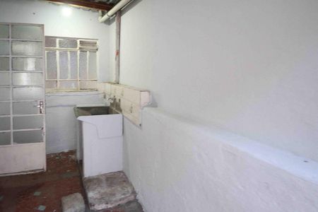 Casa para alugar com 80m², 2 quartos e sem vagaÁrea de Serviço