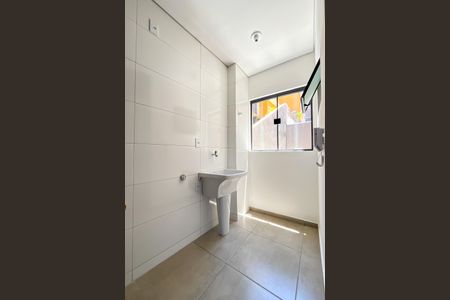 Apartamento à venda com 44m², 2 quartos e 1 vagaCozinha e Área de Serviço