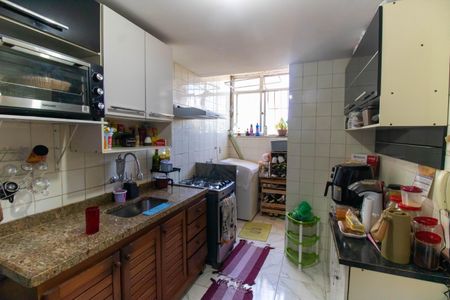 Apartamento à venda com 70m², 2 quartos e 1 vagaCozinha e Área de Serviço