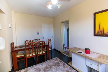 Apartamento à venda com 70m², 2 quartos e 1 vagaSala