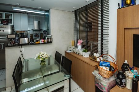 Apartamento à venda com 2 quartos, 47m² em São João Batista, Belo Horizonte