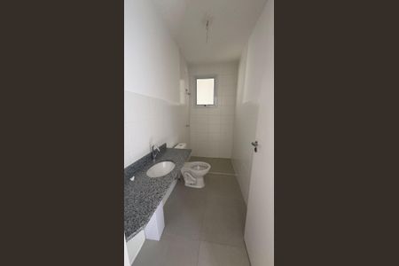 Banheiro de apartamento para alugar com 2 quartos, 48m² em Palmeiras, Belo Horizonte