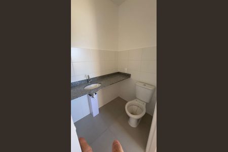 Banheiro da Suíte de apartamento para alugar com 2 quartos, 48m² em Palmeiras, Belo Horizonte