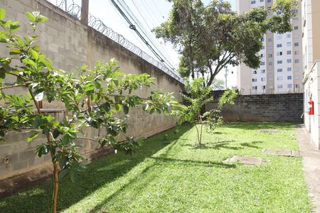 Apartamento para alugar com 47m², 2 quartos e 1 vagaÁrea comum - Pomar