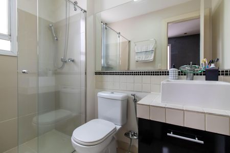 Apartamento à venda com 130m², 4 quartos e 2 vagas Apartamento à venda com 130m², 4 quartos e 2 vagasBanheiro da Suíte 3