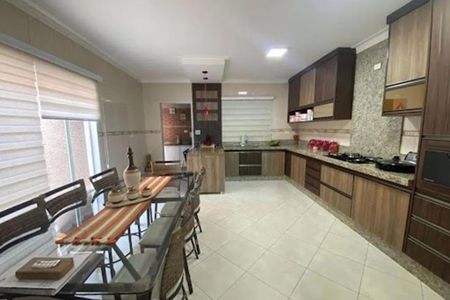 Casa à venda com 3 quartos, 210m² em Jardim Tarumã, Jundiaí