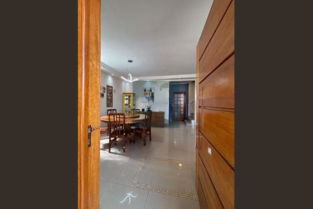 Casa à venda com 3 quartos, 141m² em Jardim Paulista II, Jundiaí