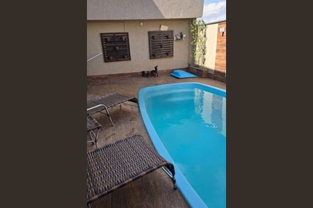 Casa à venda com 325m², 3 quartos e 5 vagas